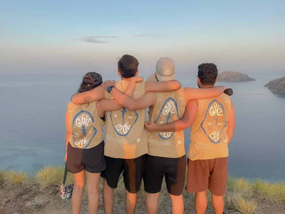 Guard The Deep Blue - Tank Top